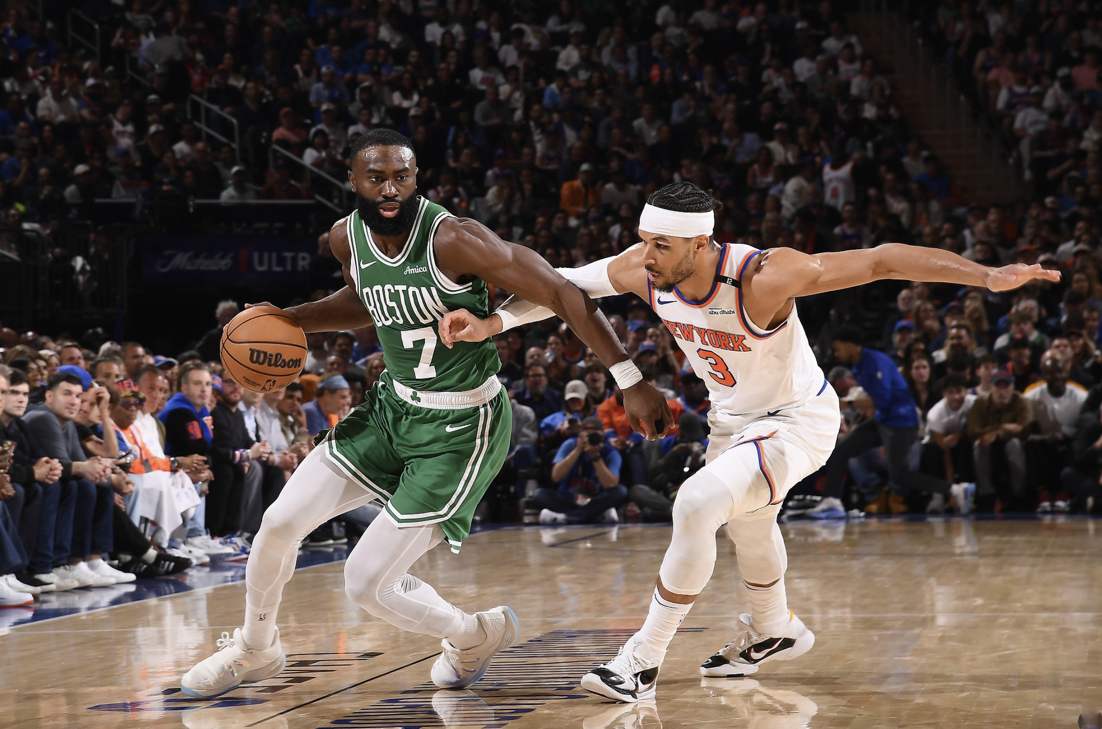 关于清晨CBA季后赛传出新动向；波士顿凯尔特人止住颓势；管理层表态：赛场秩序良好；球探报告显示潜力的信息