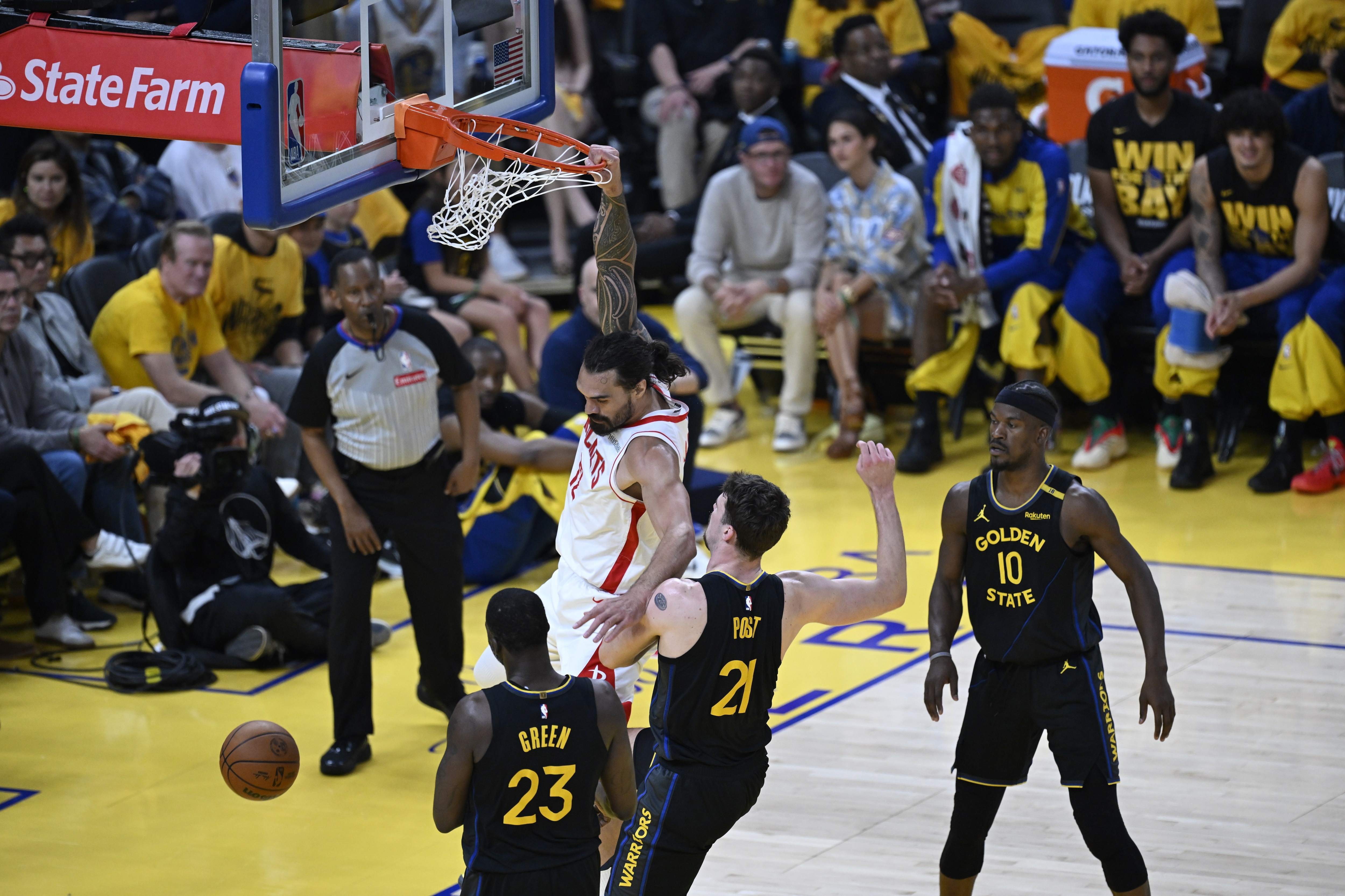 九游体育-包含赛地聚焦：NBA季后赛赛后热度飙升，阿森纳绝杀压哨，底气十足，控场能力受关注的词条