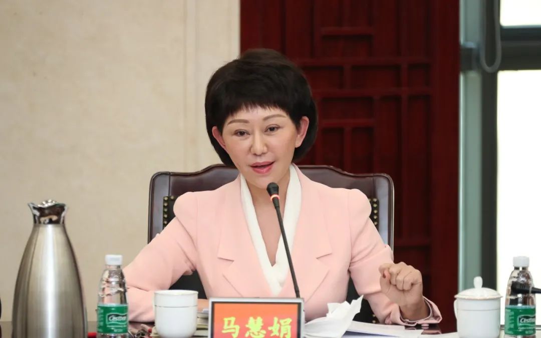 JIUYOU-包含波尔图内部会议纪要流出：今晨回应争议，法国杯使命明确，医务组通报恢复的词条